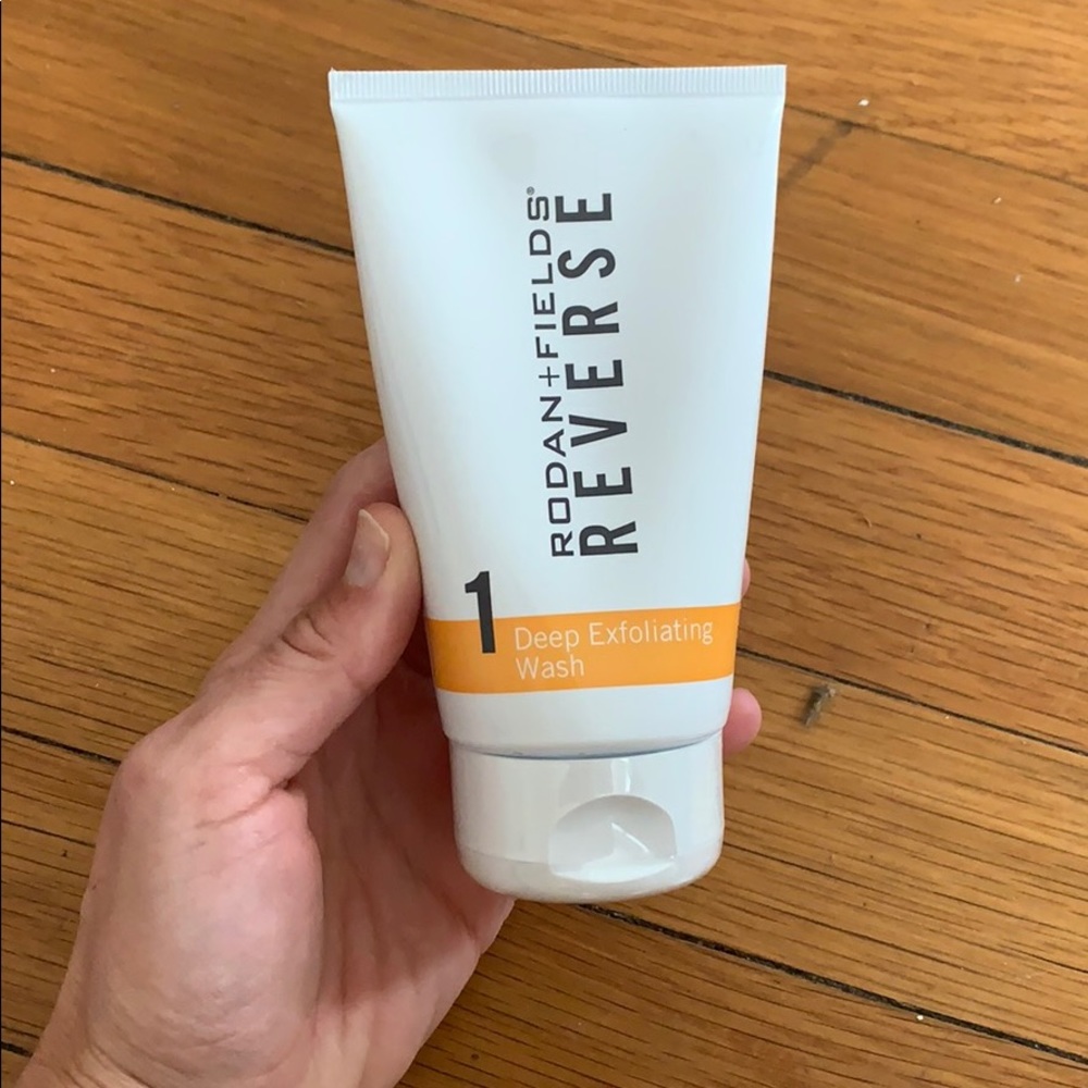Rodan and Fields REVERSE Deep Exfoliating Wash